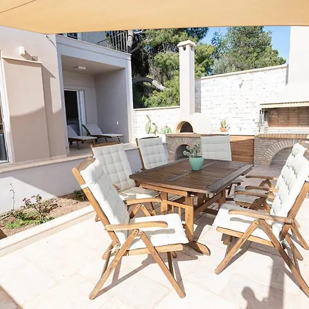 Kalavria Luxury Suites, Afroditi With Magnificent Sea View And Private Swimming Pool. Villa Poros Town