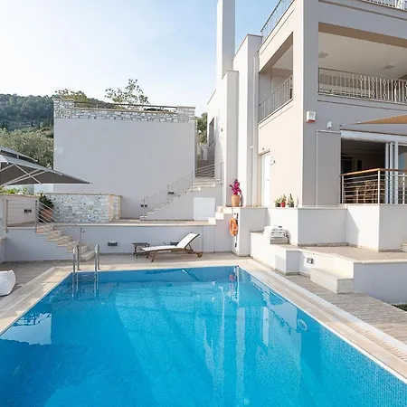Kalavria Luxury Suites, Afroditi With Magnificent Sea View And Private Swimming Pool. * Poros Town